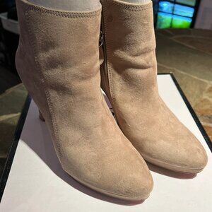 Nine West Ladivina Ankle Bootie (Women’s 8)(LNIB)